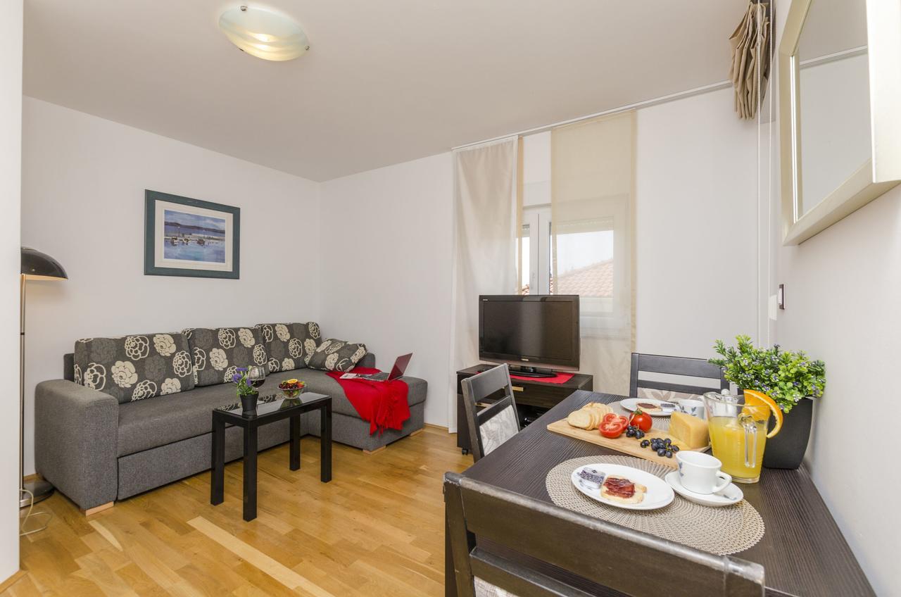 Apartments Maja Donji Okrug  Eksteriør bilde