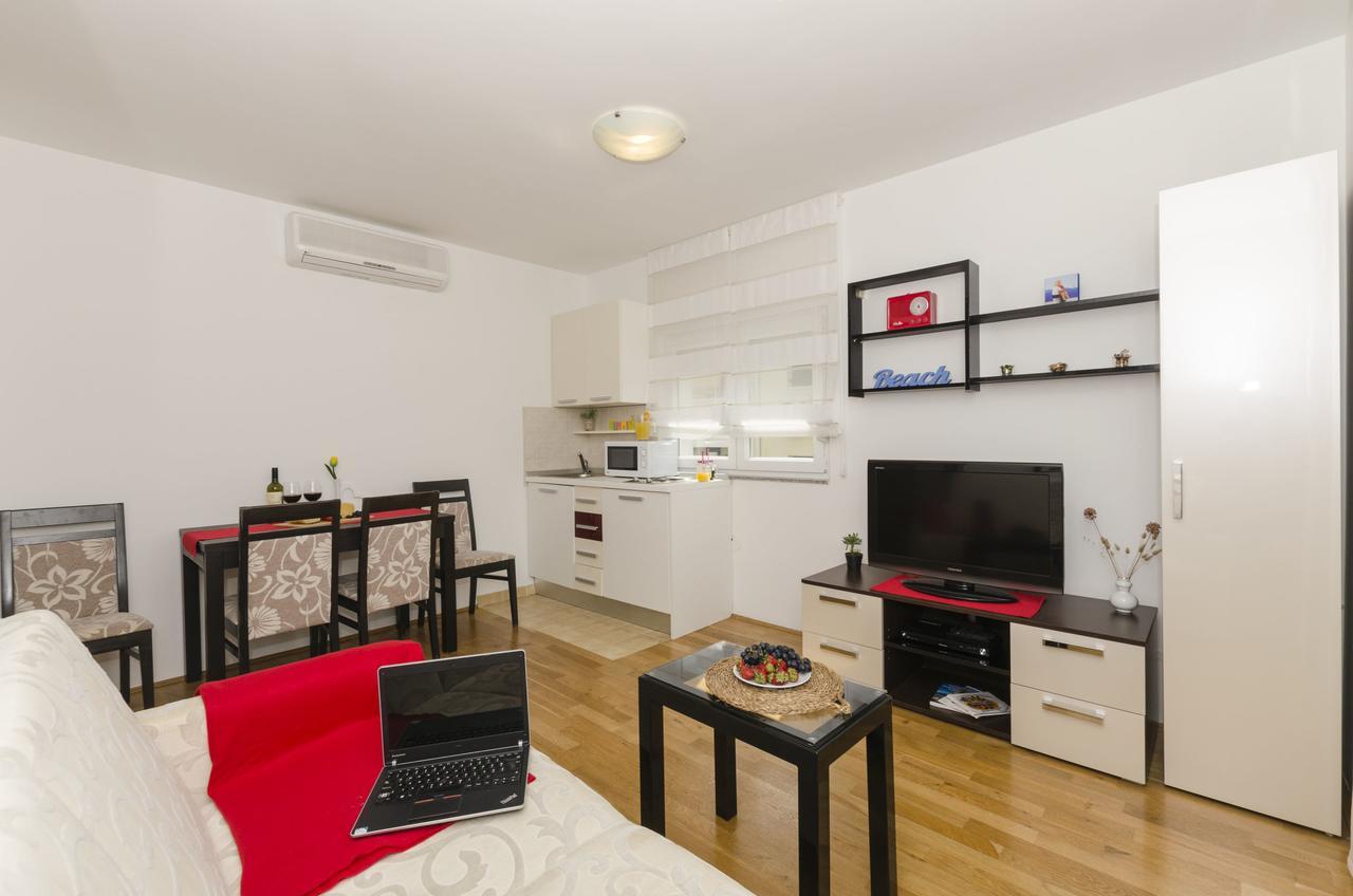 Apartments Maja Donji Okrug  Eksteriør bilde